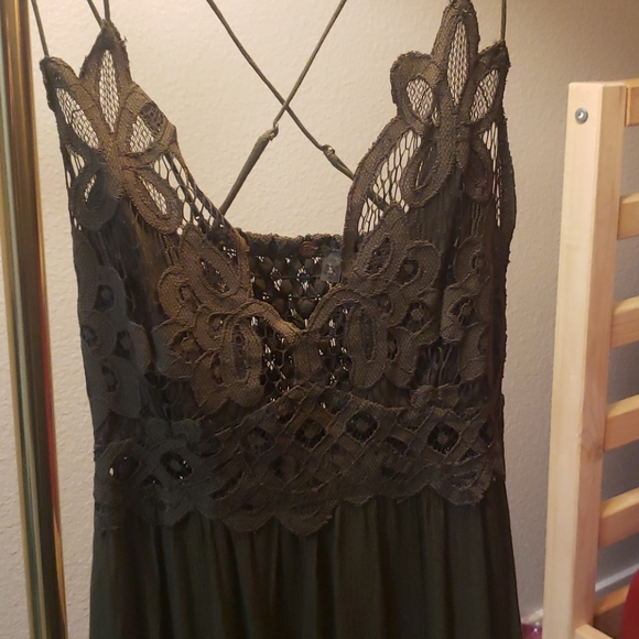 Free People dress (worn twice, SUPER flattering) - Picture 2 of 2